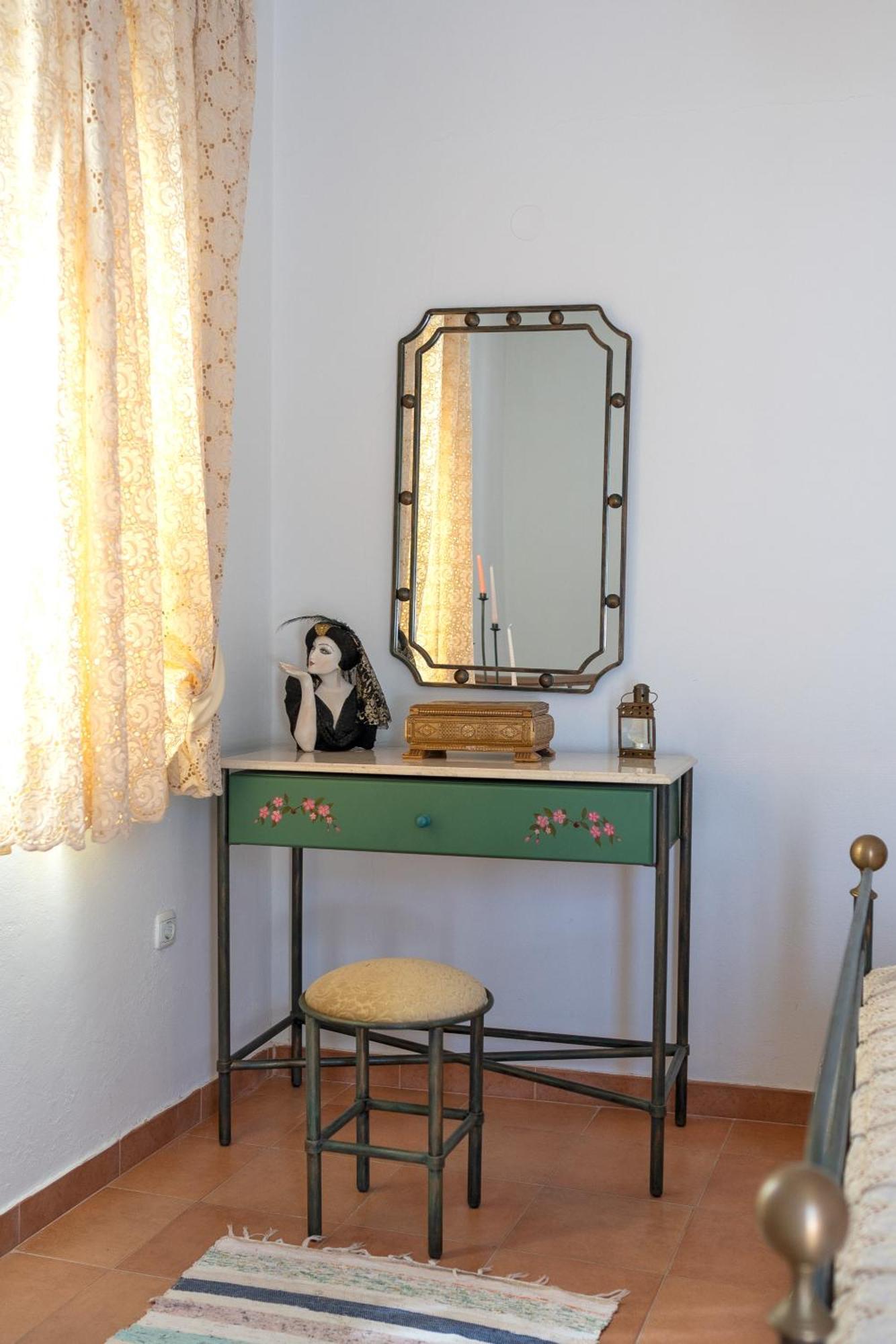 Irene'S House Guest House Lakhania Bagian luar foto